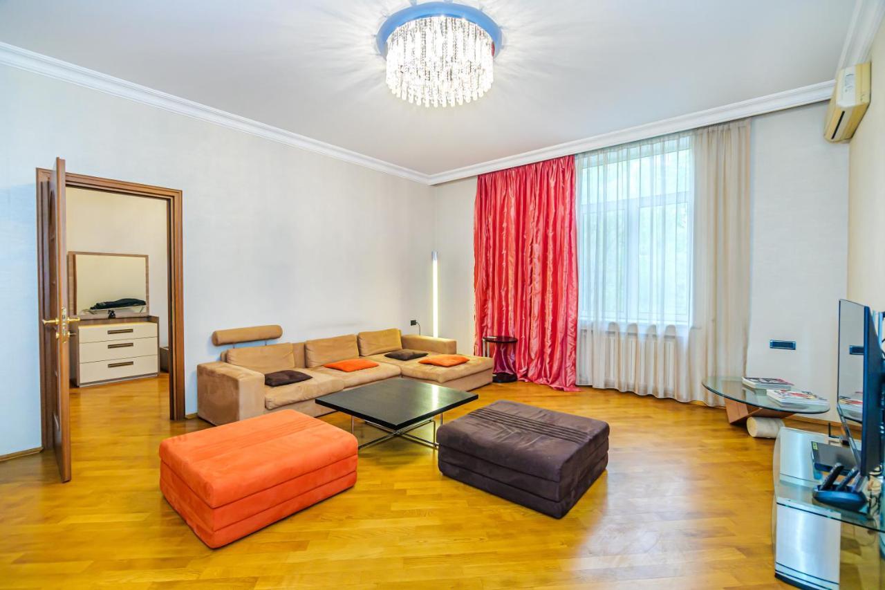 Vip Apartamen Nizami Street Leilighet Baku Eksteriør bilde
