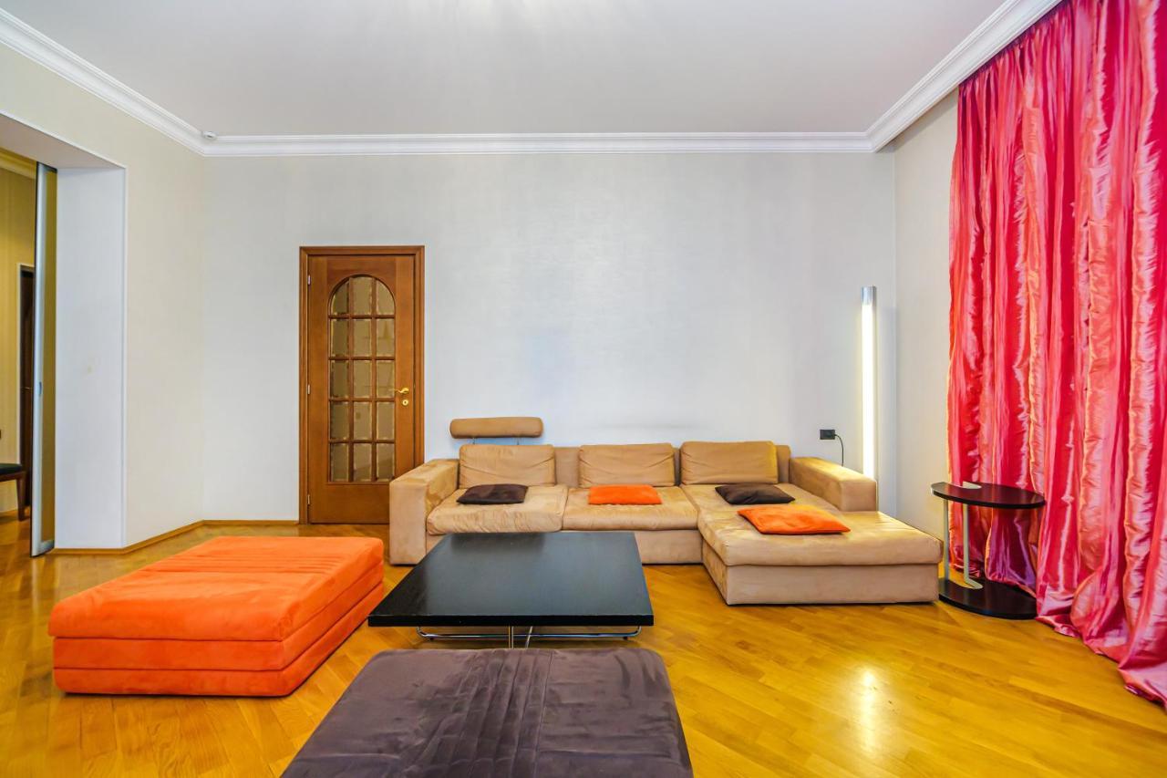 Vip Apartamen Nizami Street Leilighet Baku Eksteriør bilde