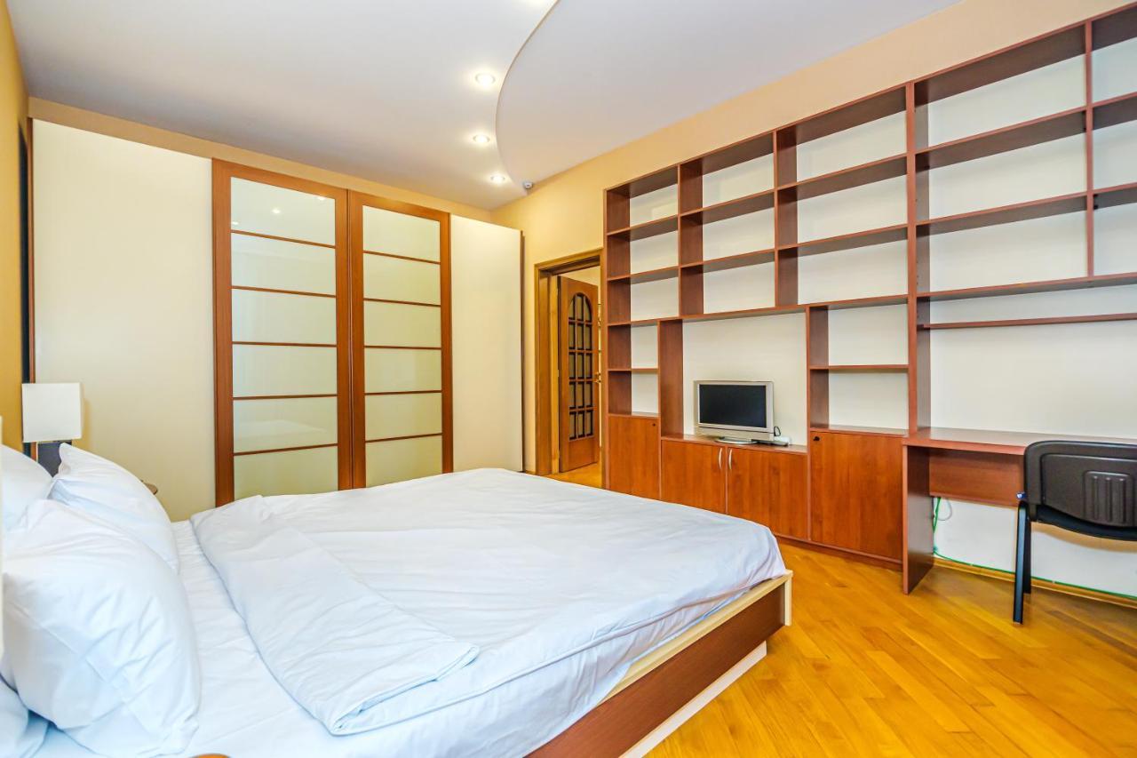 Vip Apartamen Nizami Street Leilighet Baku Eksteriør bilde