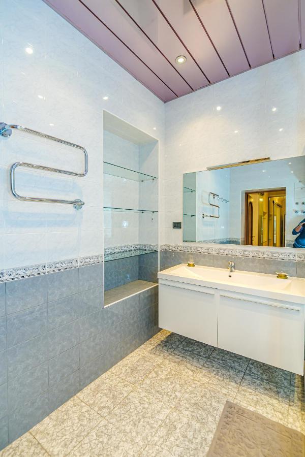 Vip Apartamen Nizami Street Leilighet Baku Eksteriør bilde